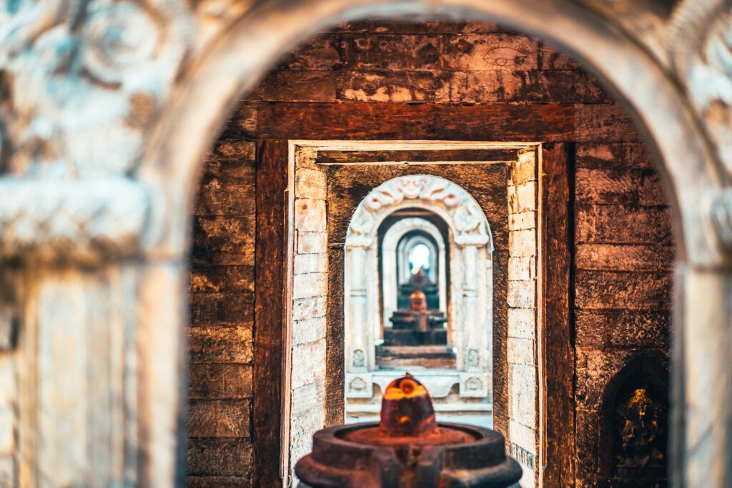 Abhishekam meaning, Preparing for the Ritual, How to do Abhishekam to God